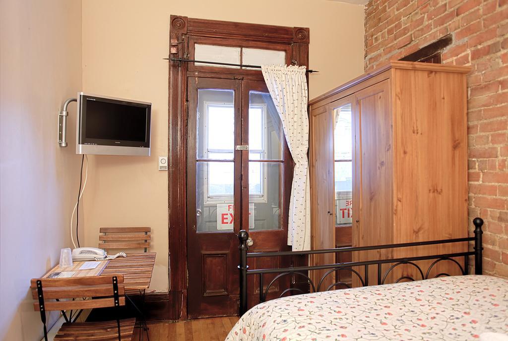 Gite University Bed And Breakfast Montreal Phòng bức ảnh